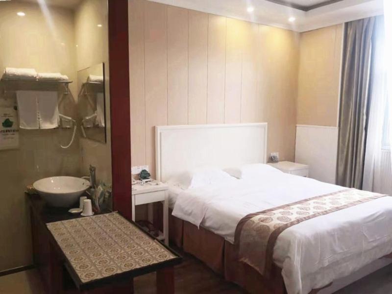 Greentree Inn Zhejiang Ningbo Dongqian Lake Yinxian Avenue North Mozhi Road Business Hotel Exterior photo