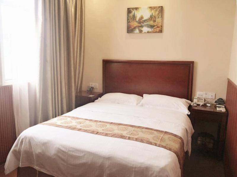 Greentree Inn Zhejiang Ningbo Dongqian Lake Yinxian Avenue North Mozhi Road Business Hotel Exterior photo