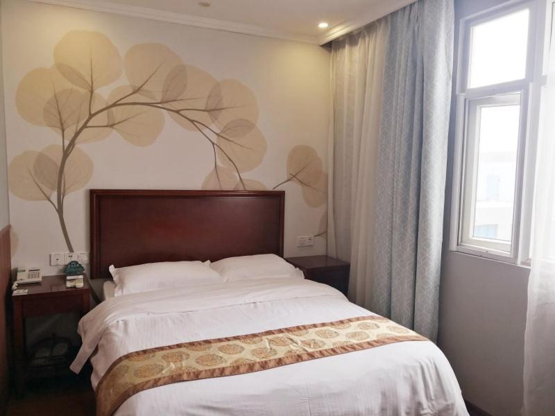 Greentree Inn Zhejiang Ningbo Dongqian Lake Yinxian Avenue North Mozhi Road Business Hotel Exterior photo