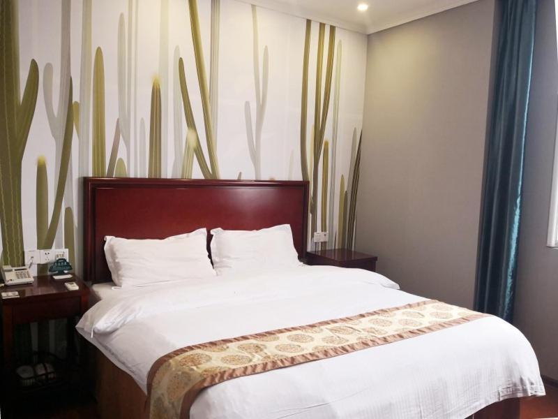 Greentree Inn Zhejiang Ningbo Dongqian Lake Yinxian Avenue North Mozhi Road Business Hotel Exterior photo