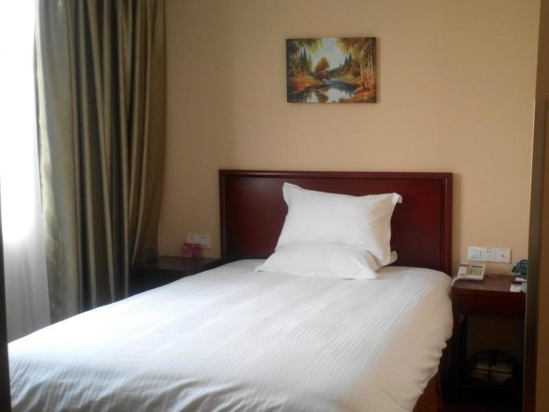 Greentree Inn Zhejiang Ningbo Dongqian Lake Yinxian Avenue North Mozhi Road Business Hotel Exterior photo