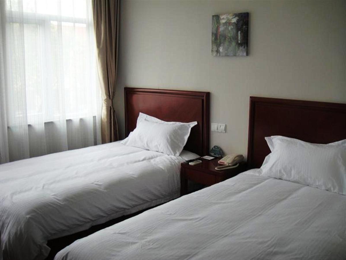 Greentree Inn Zhejiang Ningbo Dongqian Lake Yinxian Avenue North Mozhi Road Business Hotel Exterior photo