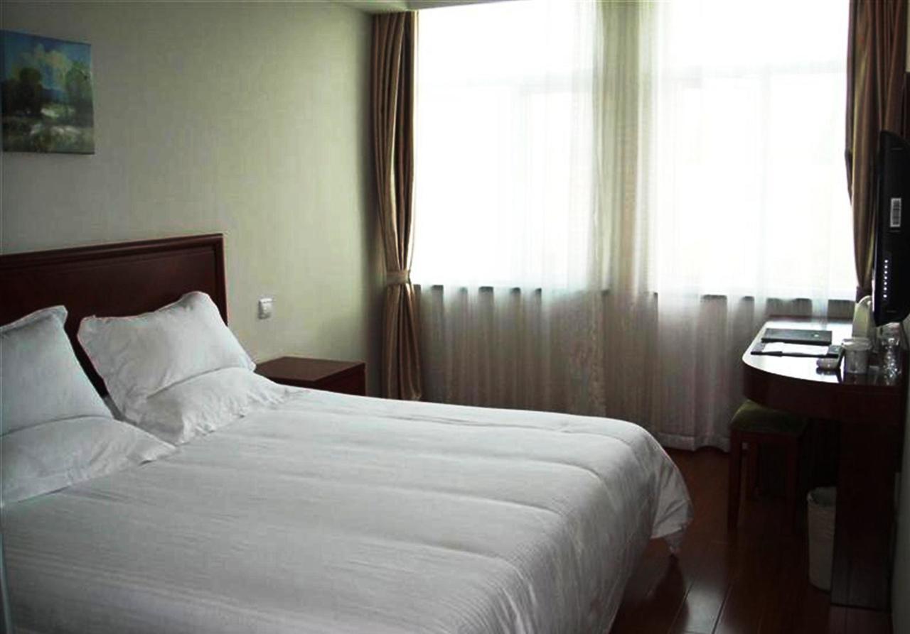Greentree Inn Zhejiang Ningbo Dongqian Lake Yinxian Avenue North Mozhi Road Business Hotel Exterior photo